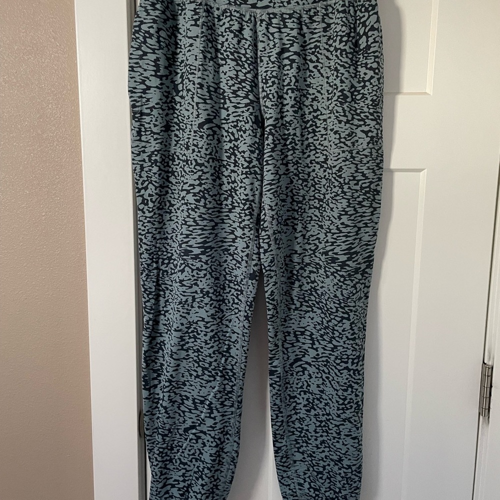 Athleta Salutation Jogger medium tall